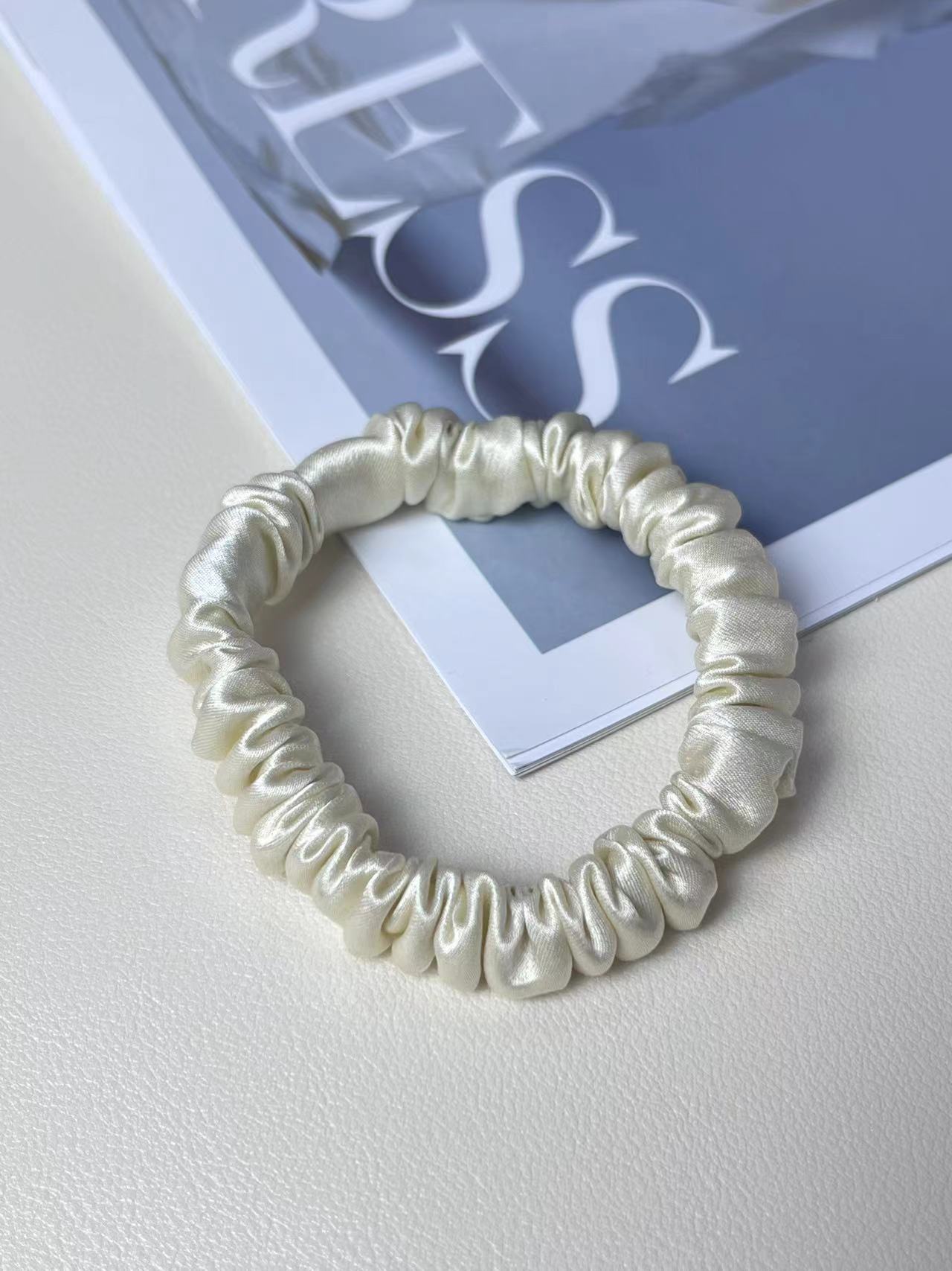 Silk Little Hair Ring Silk Satin Large Intestine Ring Does Not Hurt Traceless Hair Rope