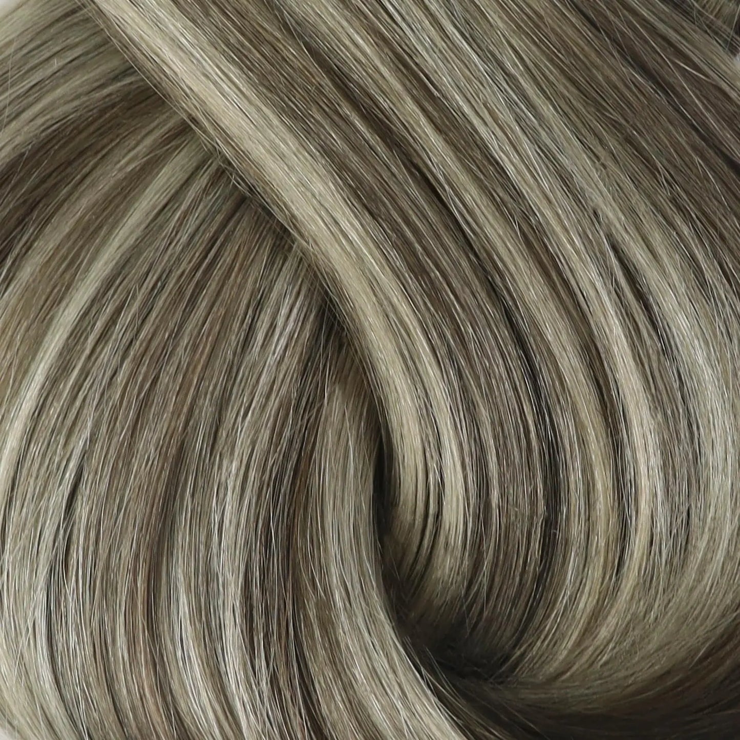 Seamless 20" Clip-In Remy Hair Extensions in Cool Taupe Blonde